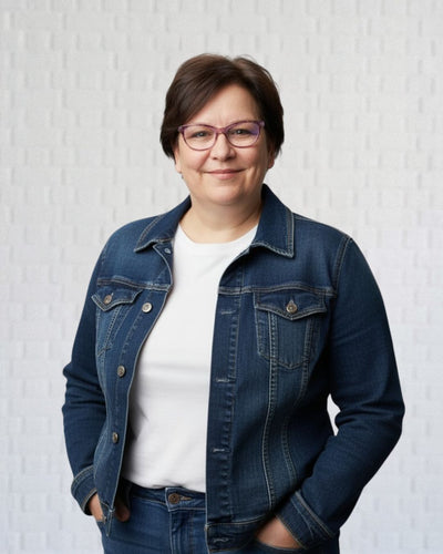 Leyla — Customer Happiness & Online Babywearing Consultant